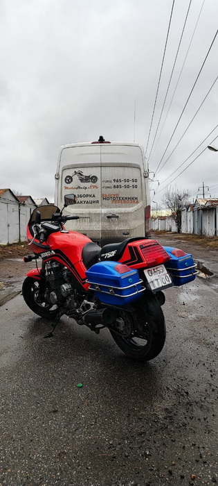 Погрузка мотоцикла на мотоэвакуатор в городе Сясьстрой